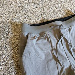 Men's ABC lululemon jogger pants. Size L. Excellent pre-owned condition